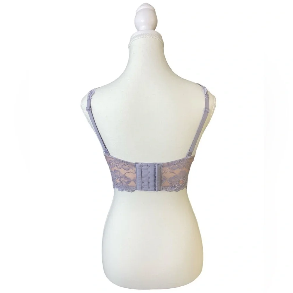 Victoria’s Secret - Body By Victoria Unlined Demi Bustier - Picture 2 of 9